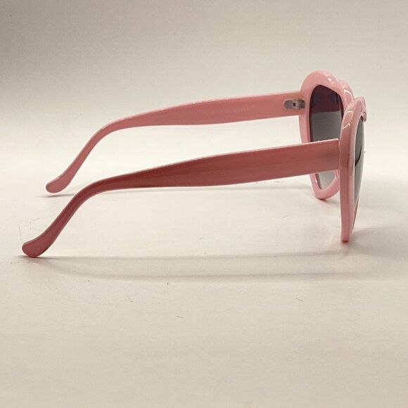 0953 Debbie Oversized Heart Shaped Sunglasses Pink Frames Grey Lenses UV… - Picture 6 of 9